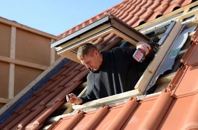 Pose de fenêtres de toit Velux au Neufour